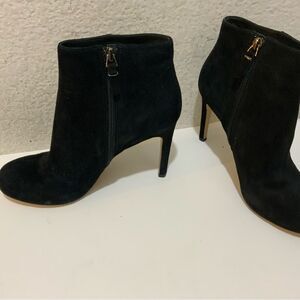 Via Spiga Suede Ankle Booties zipper black
